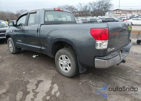 2010 Toyota Tundra Grade 5.7L V8 z USA, uszkodzony, nr VIN 5TFRY5F19AX082901